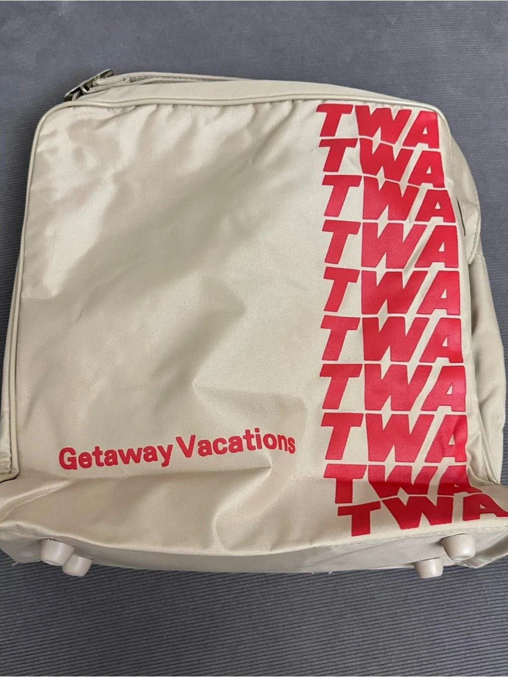 TWA Airlines Getaway Vacations Collection Bag Beige/Red Travel Bags Vintage